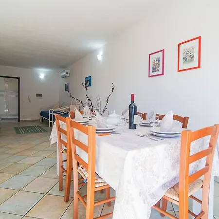 Residenza Maria Antonia - Private Appartement Orosei