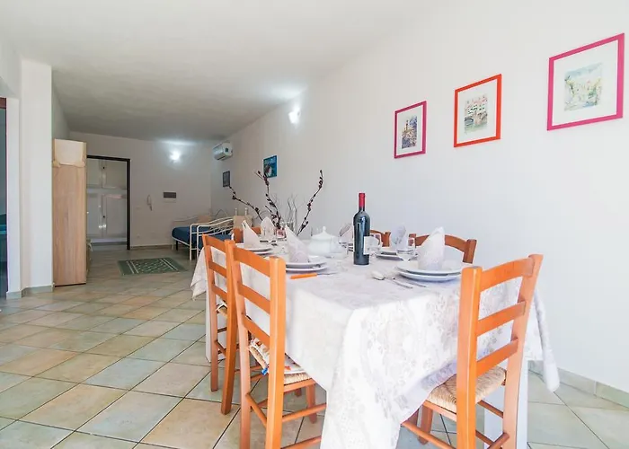 Residenza Maria Antonia - Private Appartement Orosei